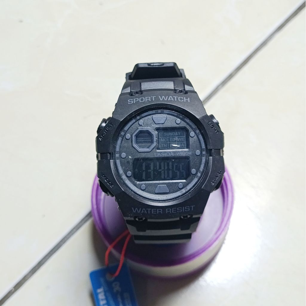 Jam Tangan Lasika Sport Water Resistant Ori Keren