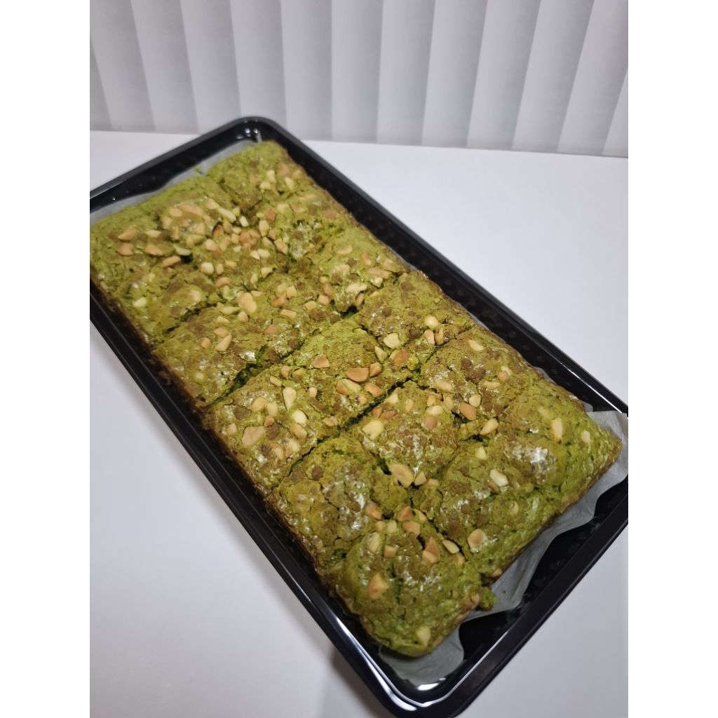 

Dypra Brownies Matcha | Brownies Matcha | Dypra Brownies Bali (10x20)
