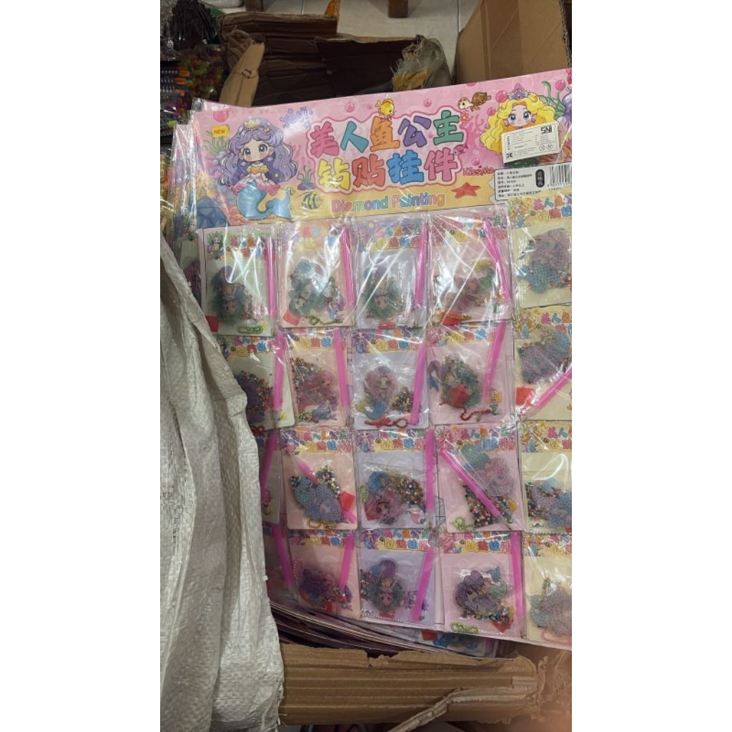 

1Lembar Stiker Manik Gantungan isi 20