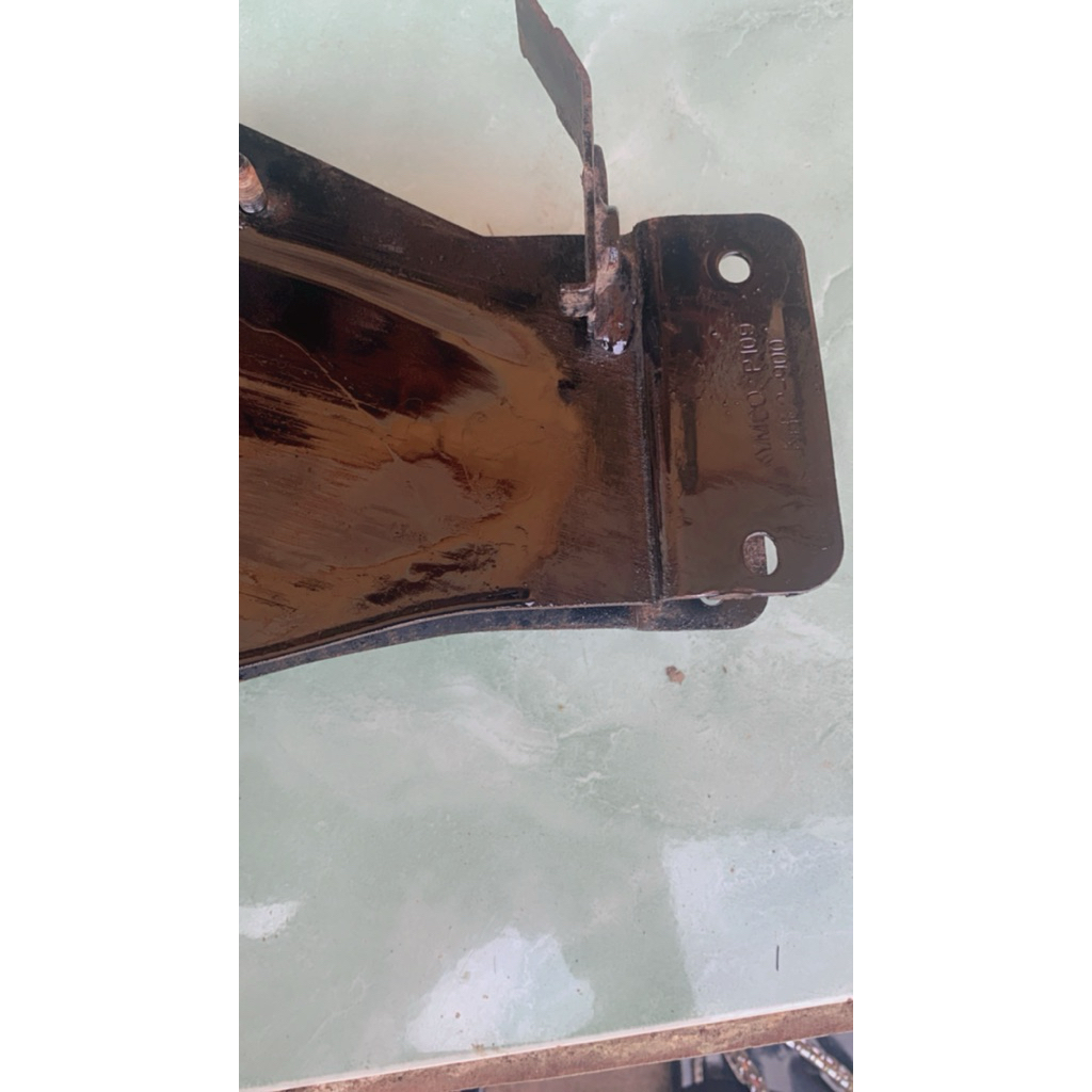 breket body depan kymco metica 125
