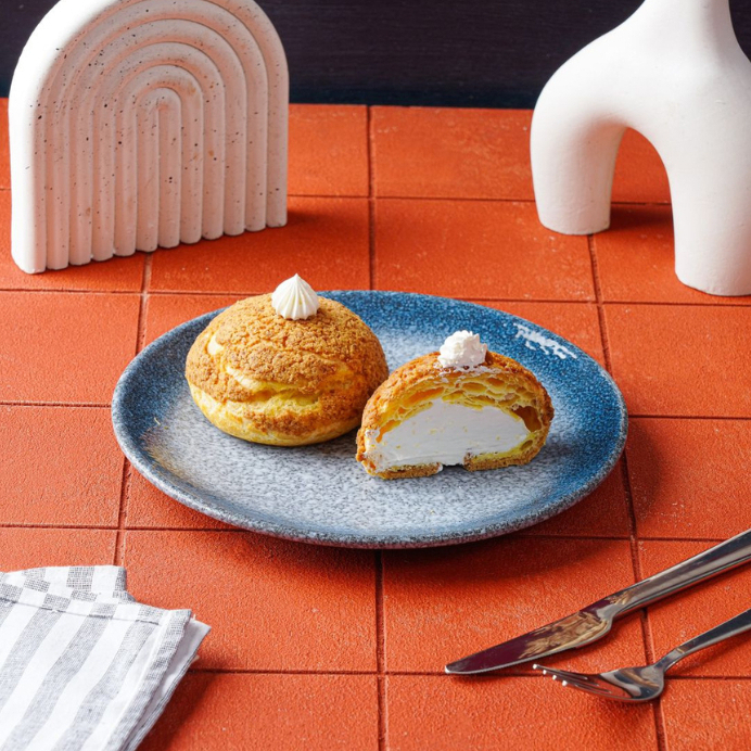 

Choux Au Craquelin Vanilla Pomme Artisan Bakeshop and Juice