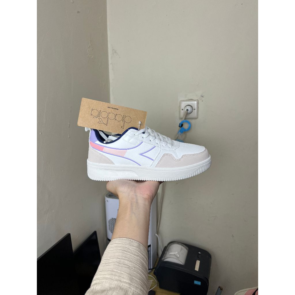 SEPATU DIADORA KAZUMI(F) SNEAKERS WANITA DIAX24F0612W PUTIH