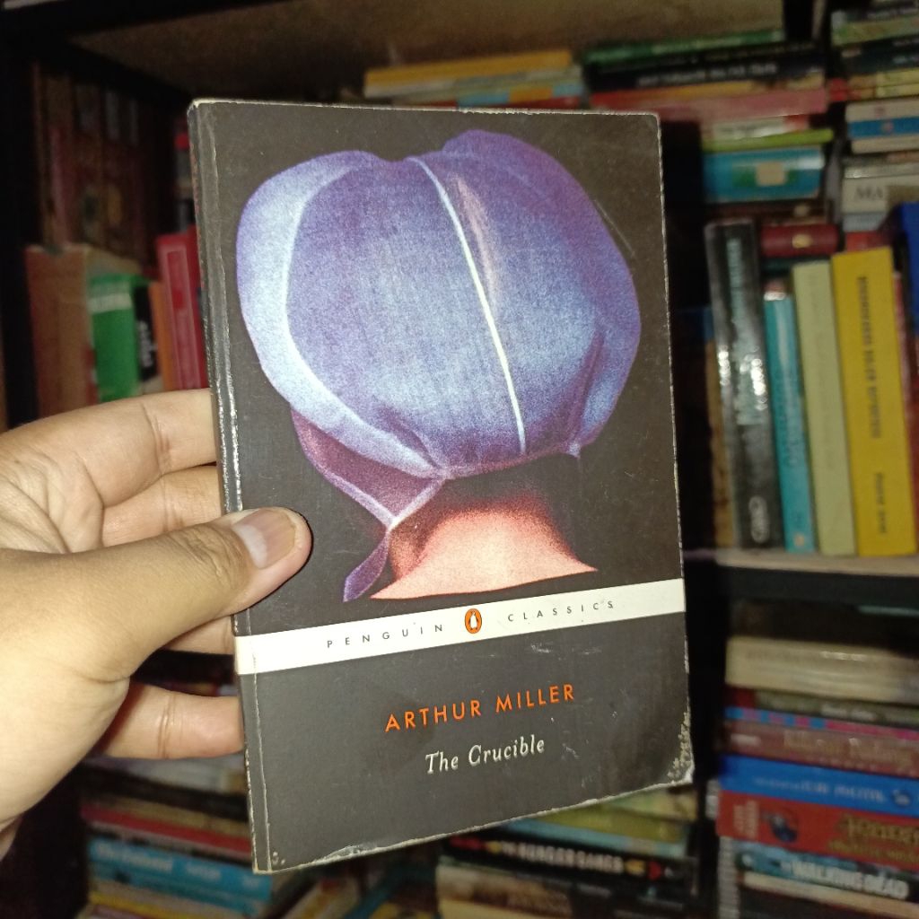 The Crucible by Arthur Miller (Penguin Classics)
