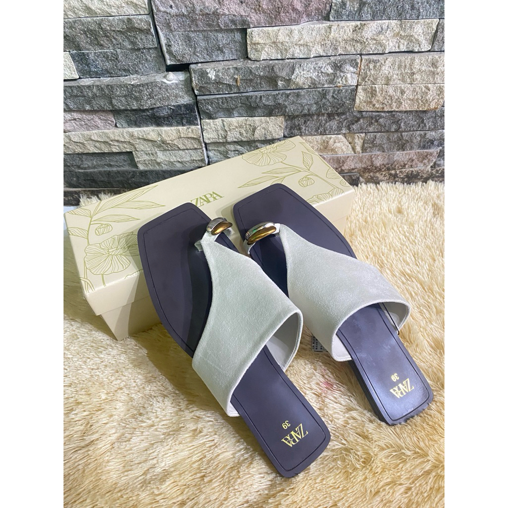 SANDAL TEPLEK ZARA VELVET WHITE