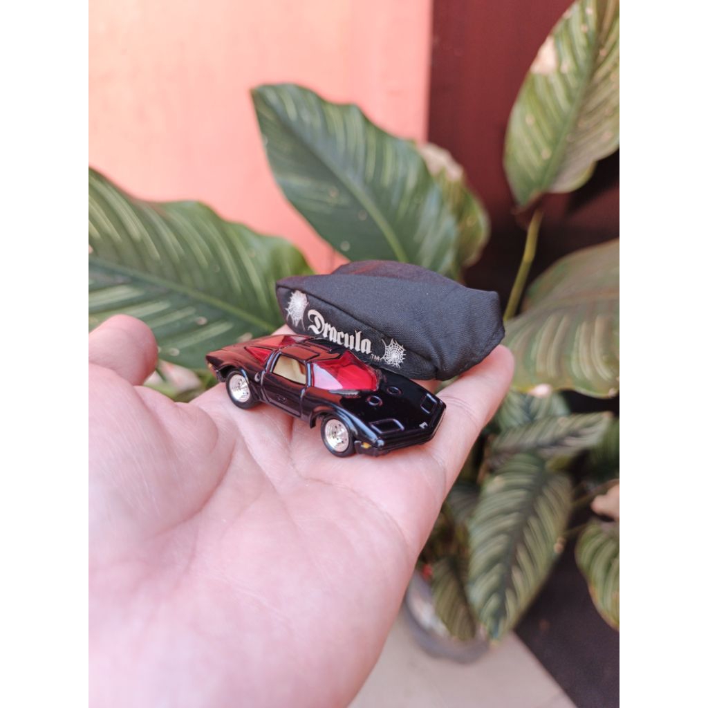 Diecast Johnny Lightning Universal Monsters Dracula 1980 Aerovette Black Loose 1/64