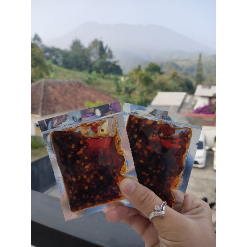 

PROMO! CHILI OIL | CILI OIL | MINYAK CABAI | MINYAK CABE | CHILI OIL REMPAH | CABE KERING | CABAI KERING