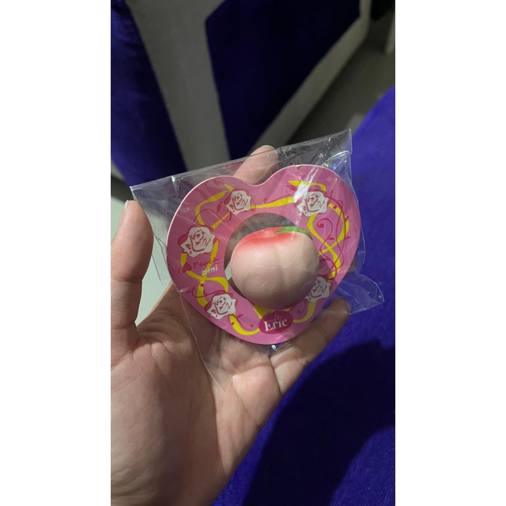 mini peach squishy by eric