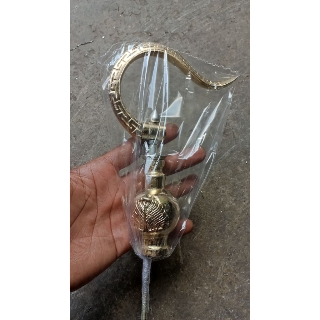 gantungan sangkar cungkok brass pion daun