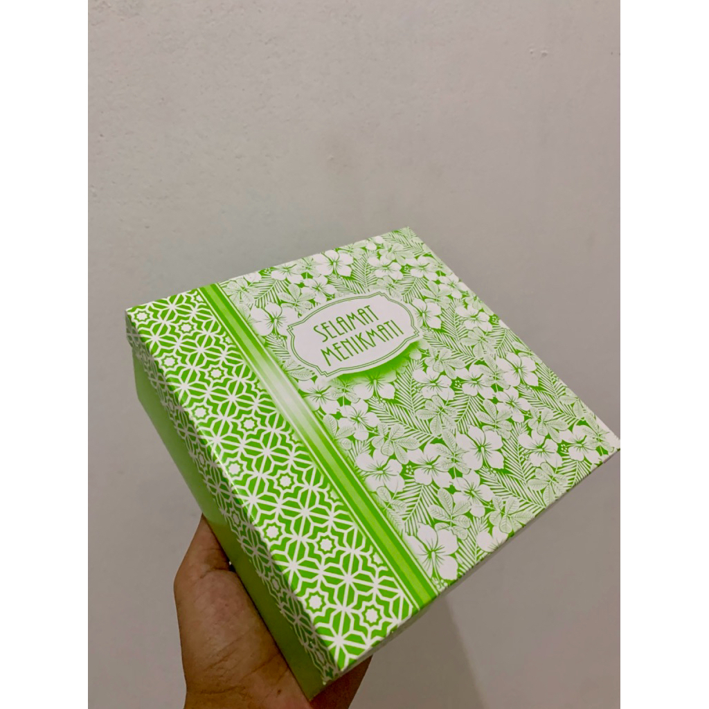 

50/100 Pcs Dus Nasi/Kue Motif Uk 20x20x7 | Kardus Nasi | Kardus Kue |