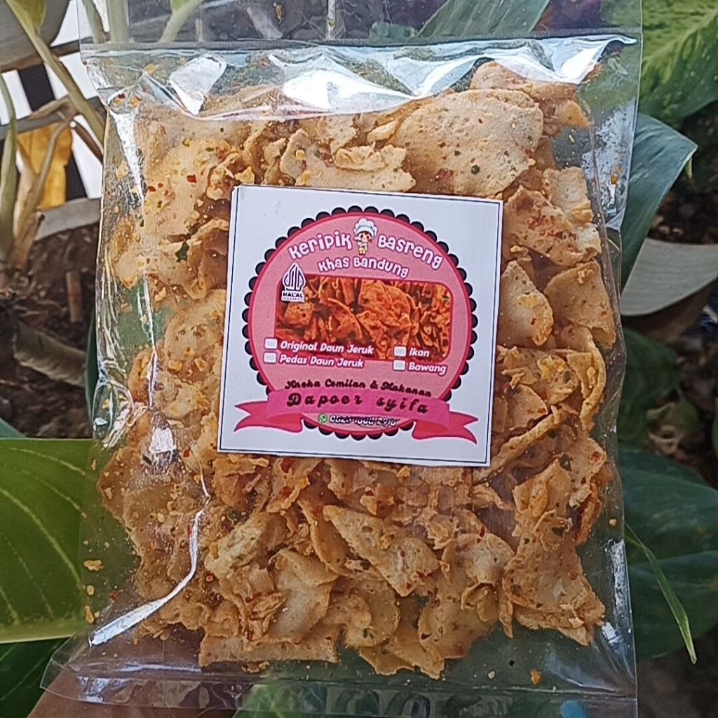 

Keripik Basreng Pedas! Jomblo Aja Nggak Nangis, Eh Makan Ini Langsung Mewek