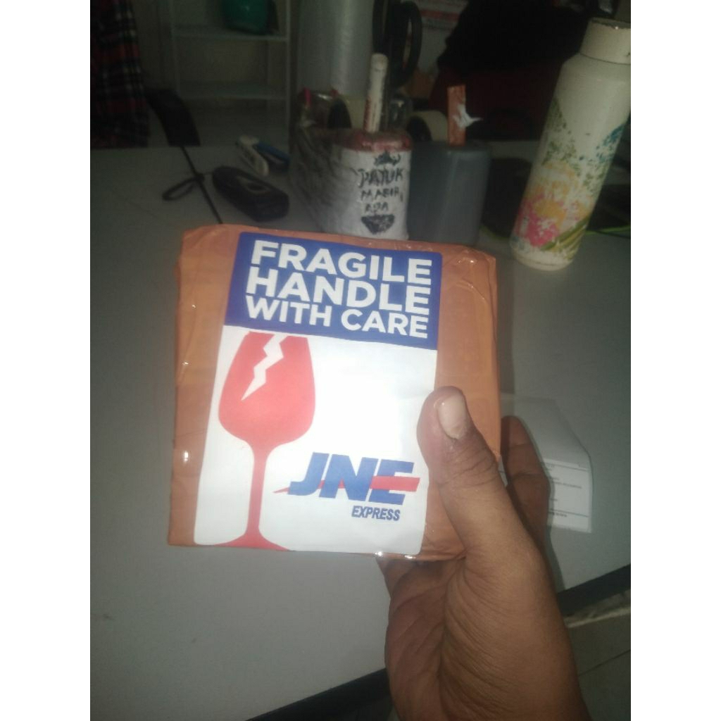 

kotak Kardus AvatarMaleSesuaiVideo