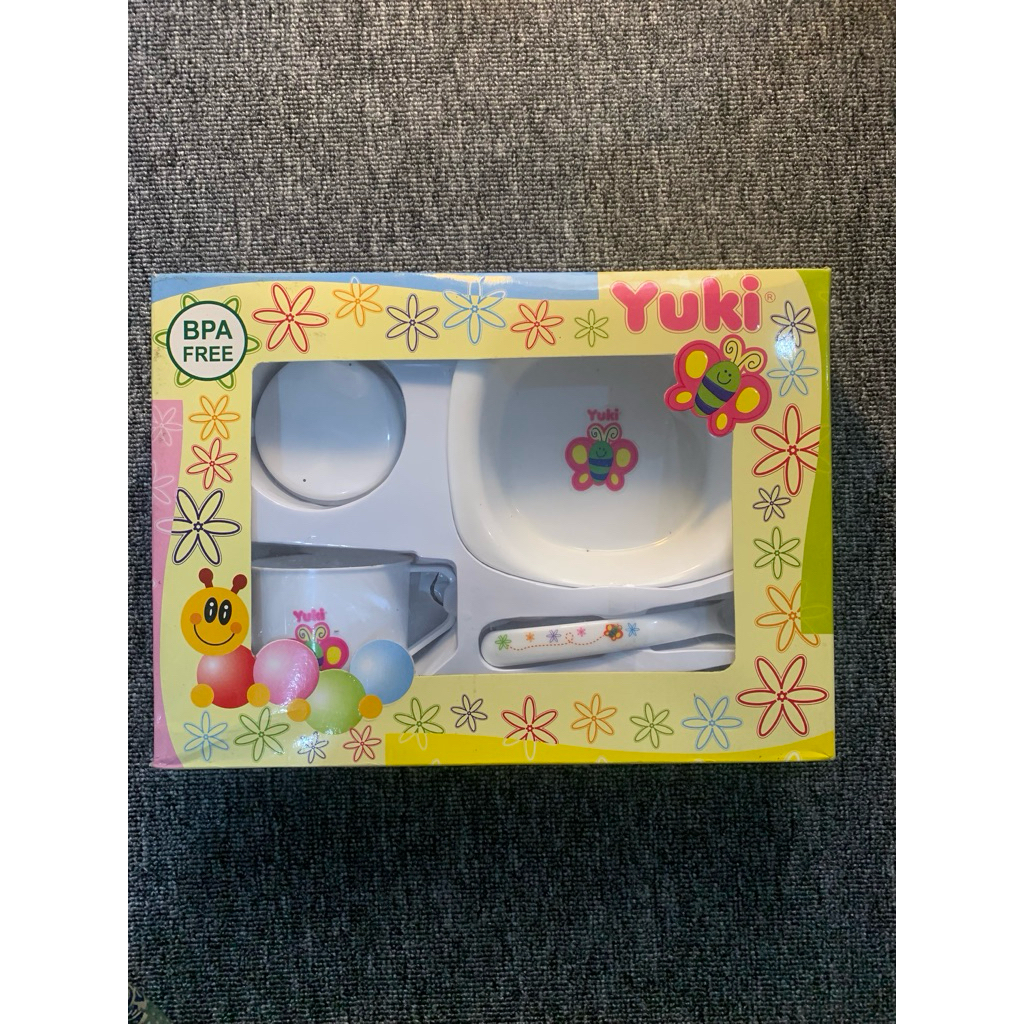 YUKI GIFT BABY SET ALAT MAKAN