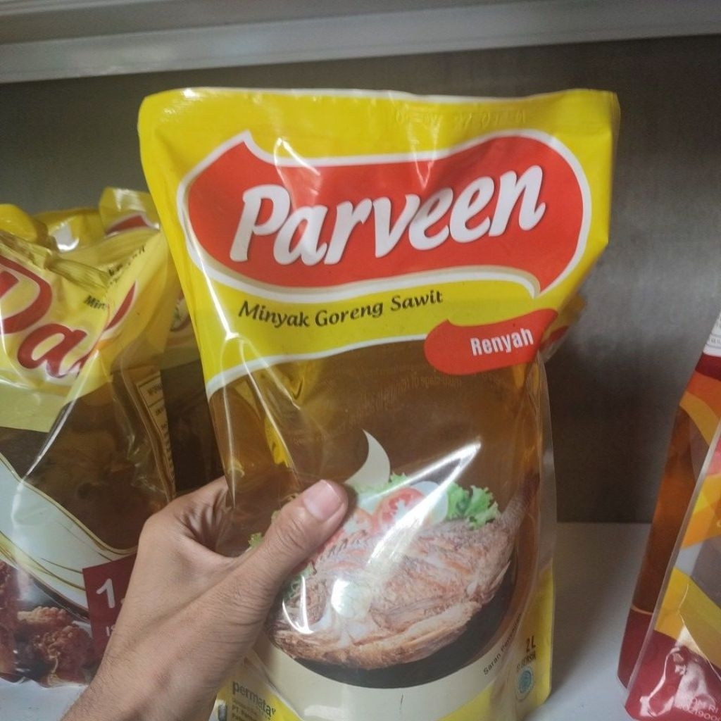 

Minyak goreng Parveen 2 liter