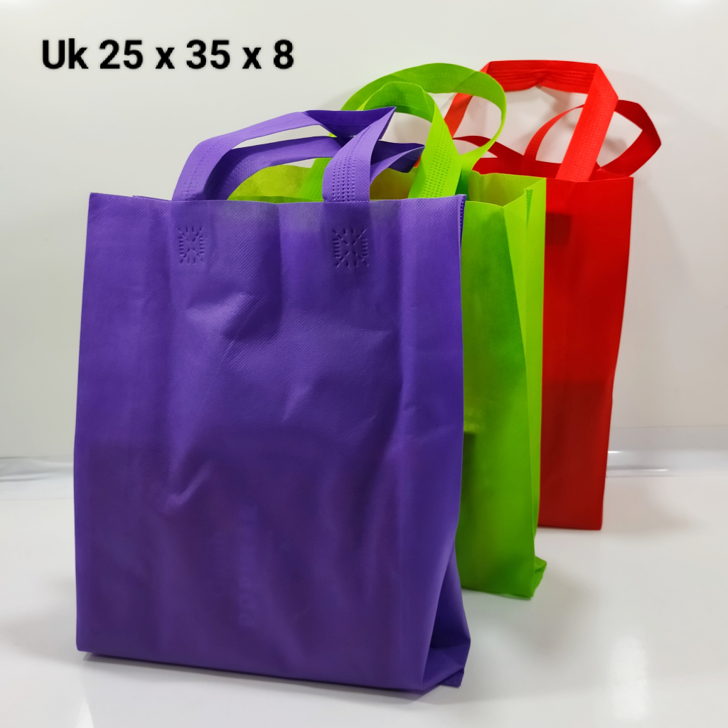 

GoodieBag Tas Spunbond Tas Tangan UK 25x35x8 Range 65 Gsm