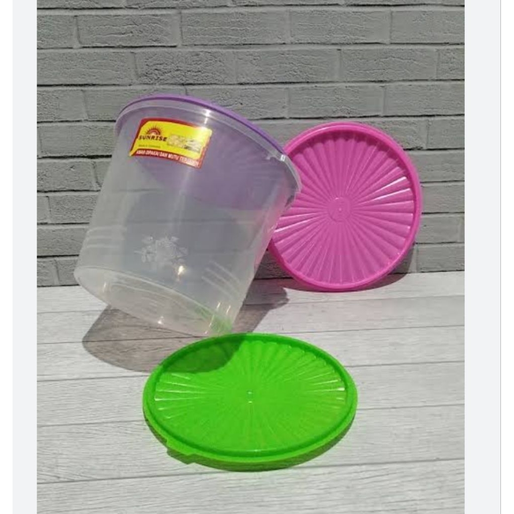 toples bening plastik