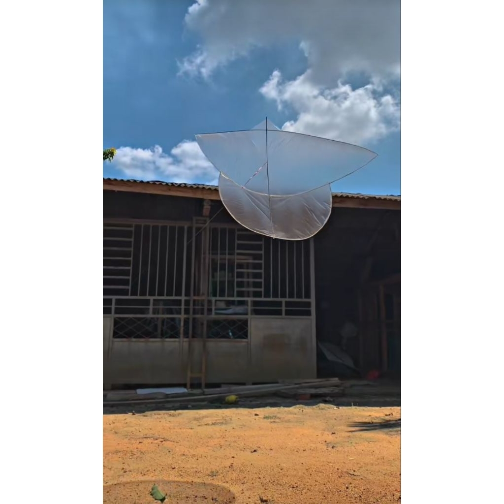 layangan papiran , penghobi siap terbang siap Lomba