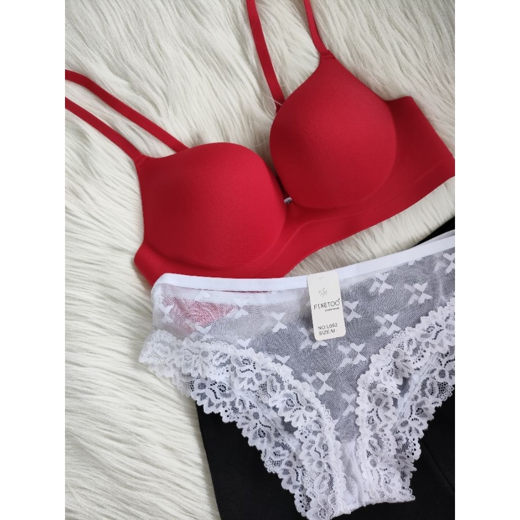 bra/bh sexy tanpa kawat