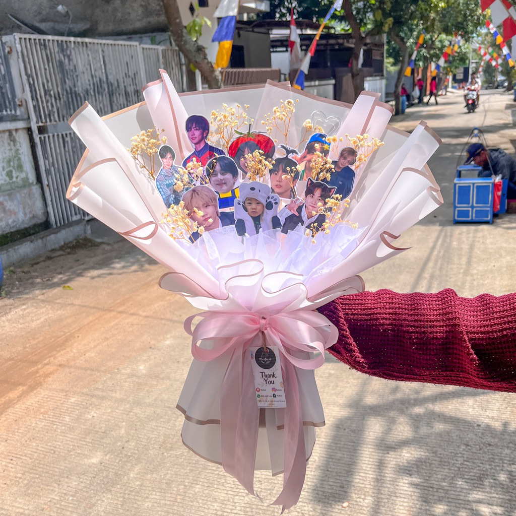 Buket Foto Cutting Custom PC Kpop
