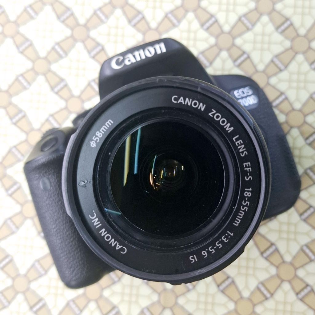 Kamera Canon DSLR EOS  700D kit Lensa Canon 18-55mm IS
