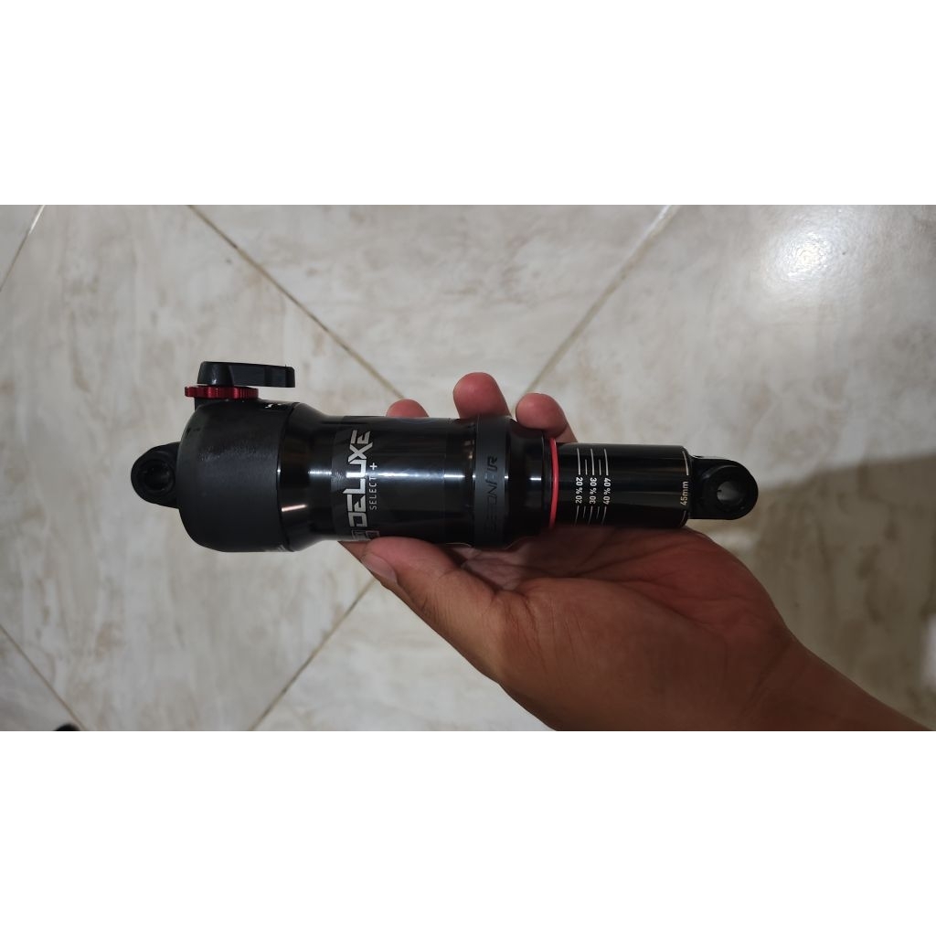Rear Shock Rockshock Deluxe 190mm 0 km baru