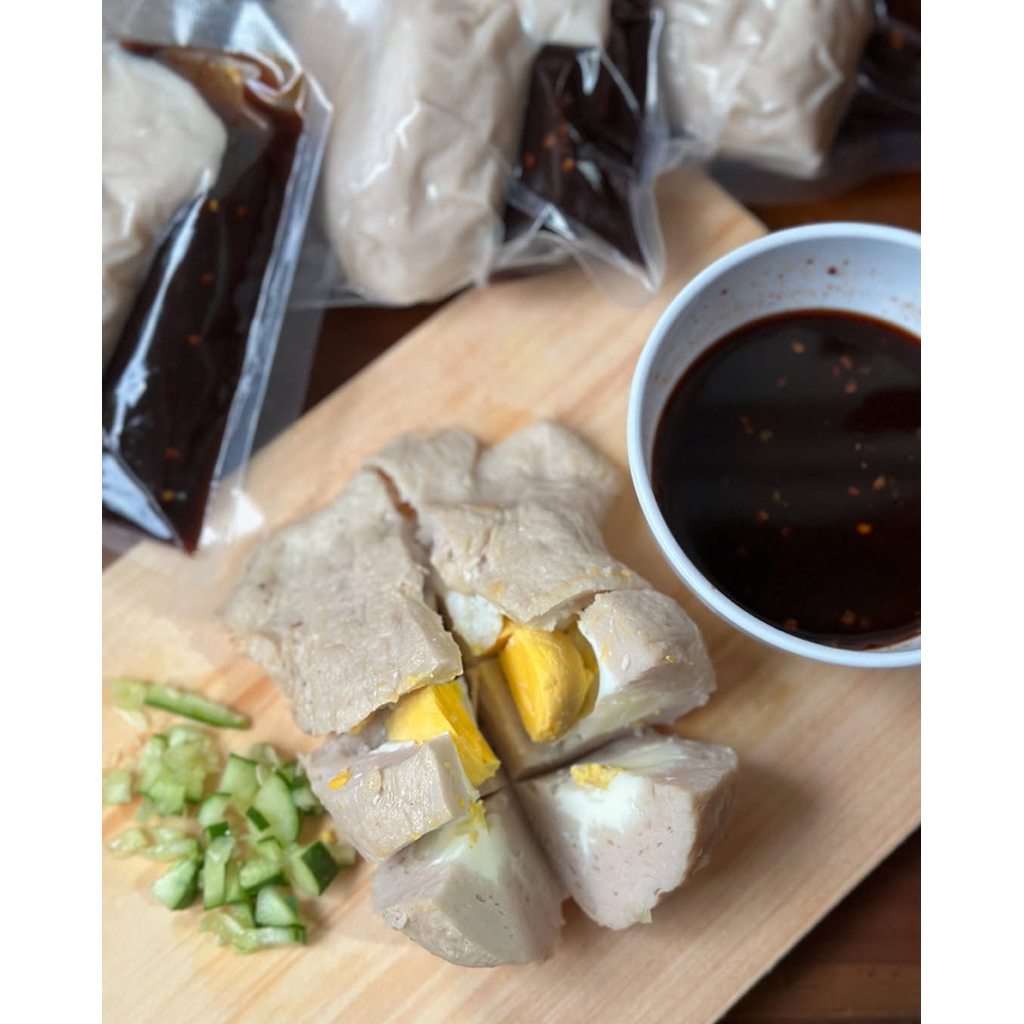 

PEMPEK KAPAL SELAM ISIAN 1 TELOR UTUH KHAS PALEMBANG