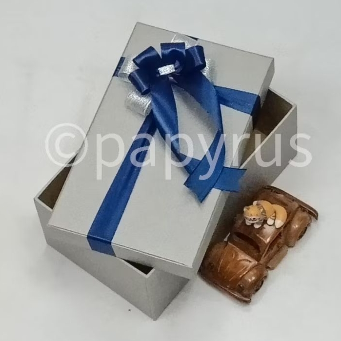 

PAPYRUS 15x25 Tinggi 8cm Kotak Kado Gift Box Hardbox Hampers Hadiah V3