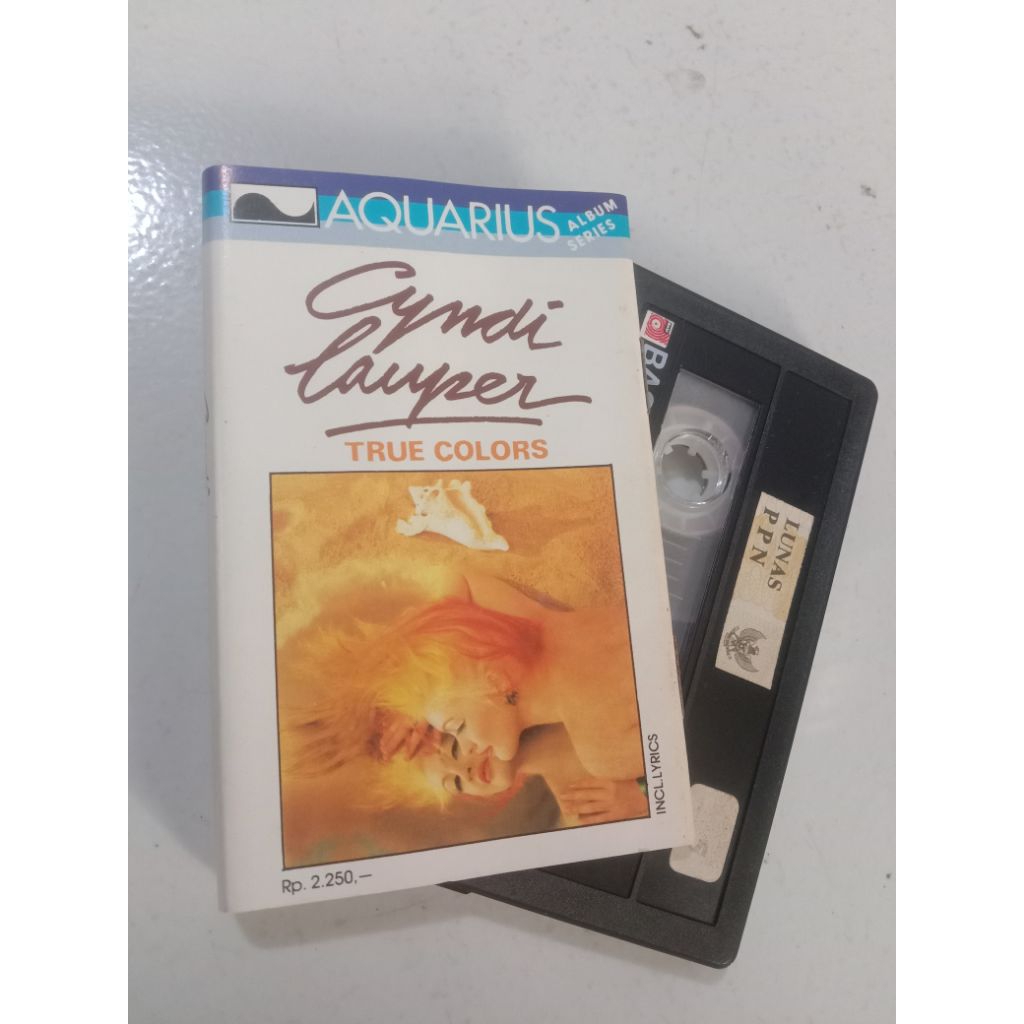Kaset Pita Cyndi Lauper True Colors