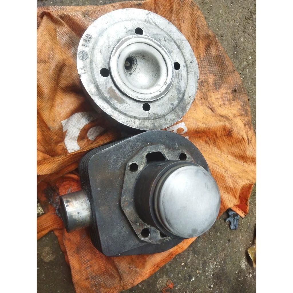 Blok Set Vespa Excel P4K 0M Head Excel 1A Original Utuh Tinggal Pakai