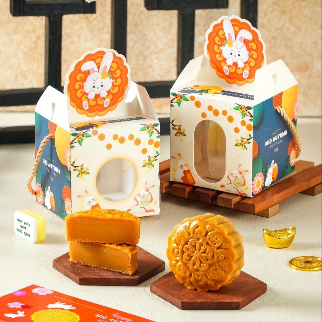 

Mooncake Hampers Isi 1 / Hampers Kue Bulan Bahan Premium / Hampers Lunar Theme Mooncake / Mooncake Hampers