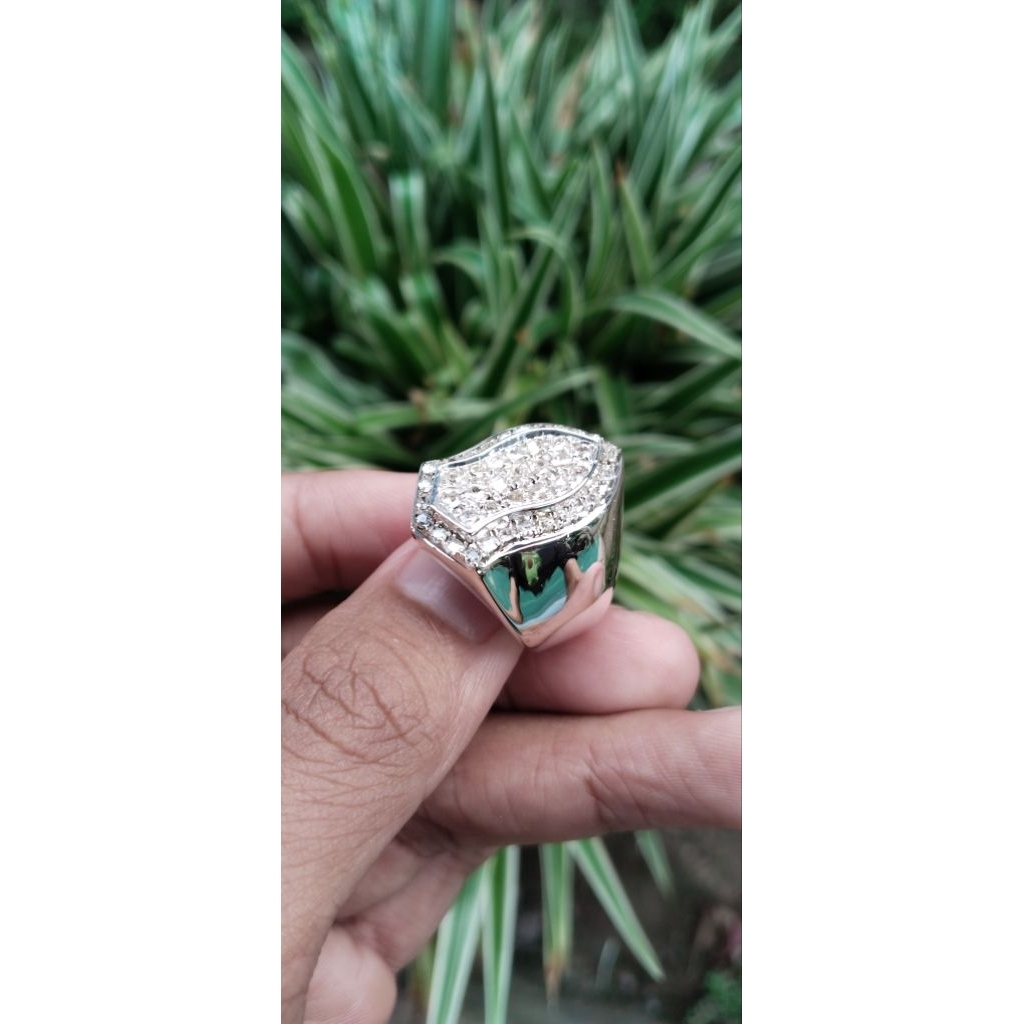 Cincin terompah perak berlian