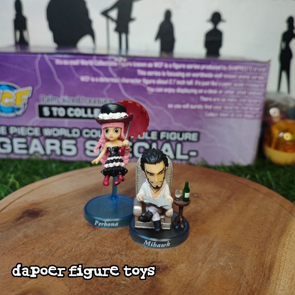Action Figure FC Perona and Mihawk One Piece