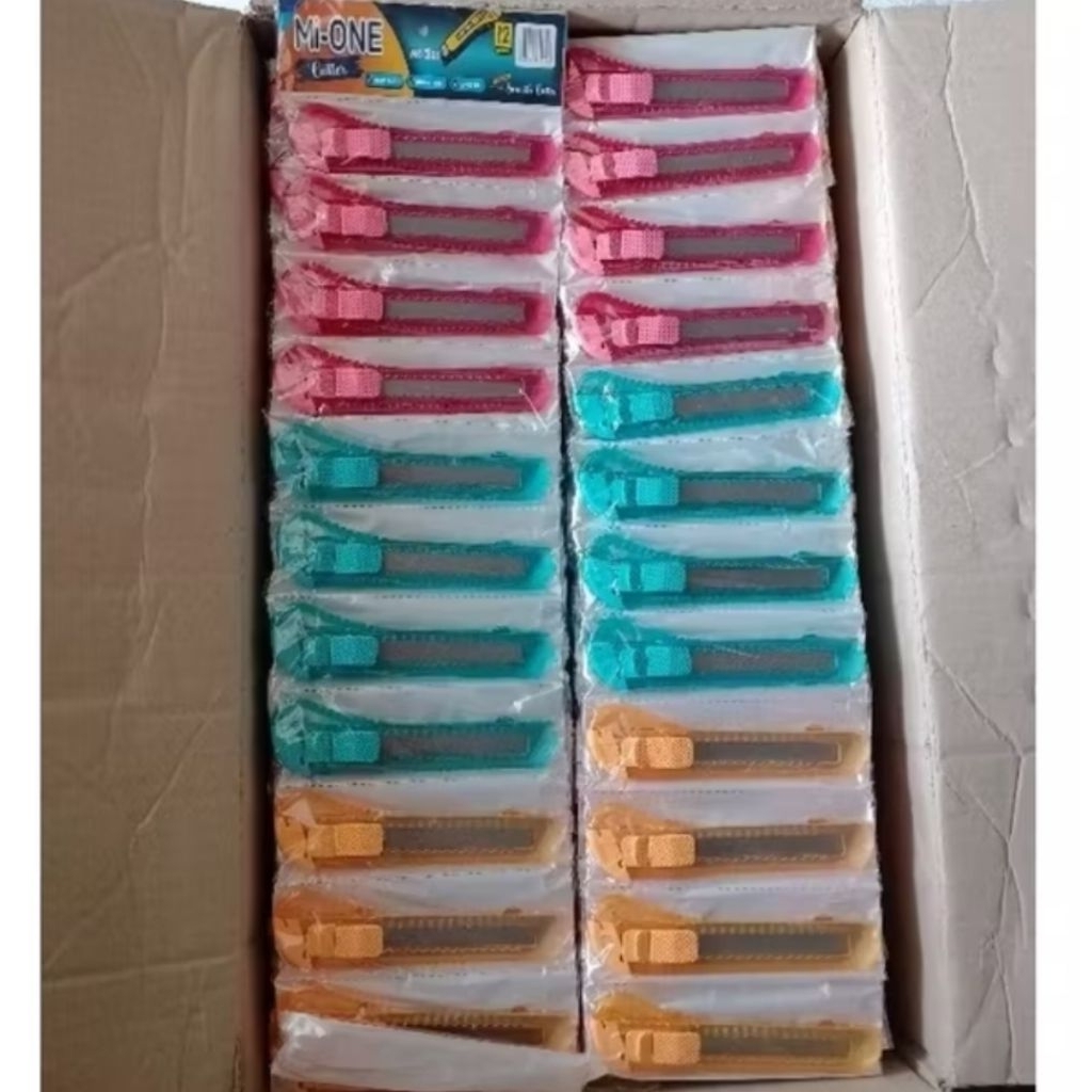 

Cutter/Kater Besar Mi-One Kemasan Renteng (12pcs) Per renteng murah