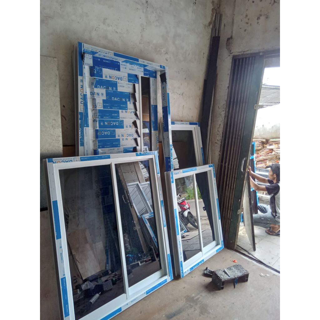 jendela sliding aluminium