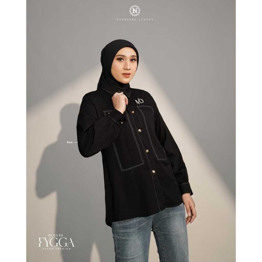 ATASAN TERBARU NADHEERA 2025 FYGGA BLOUSE HITAM WINE NADHEERA LUXURY