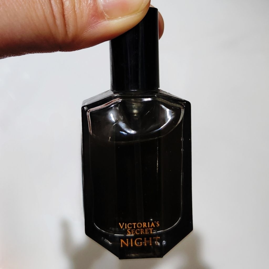 VS NIGHT MINI EAU DE PARFUM EDP SPRAY 7.5 ML PARFUM BLACK PLUM APPLE BLOSSOM JASMINE VIOLET VELVET W
