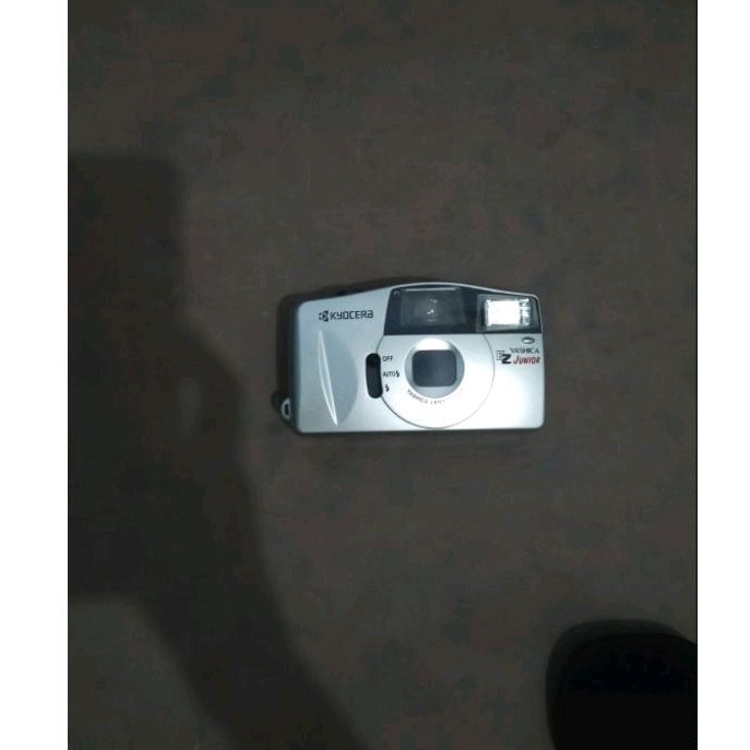Kamera Analog - Yashica Kyocera EZ Junior
