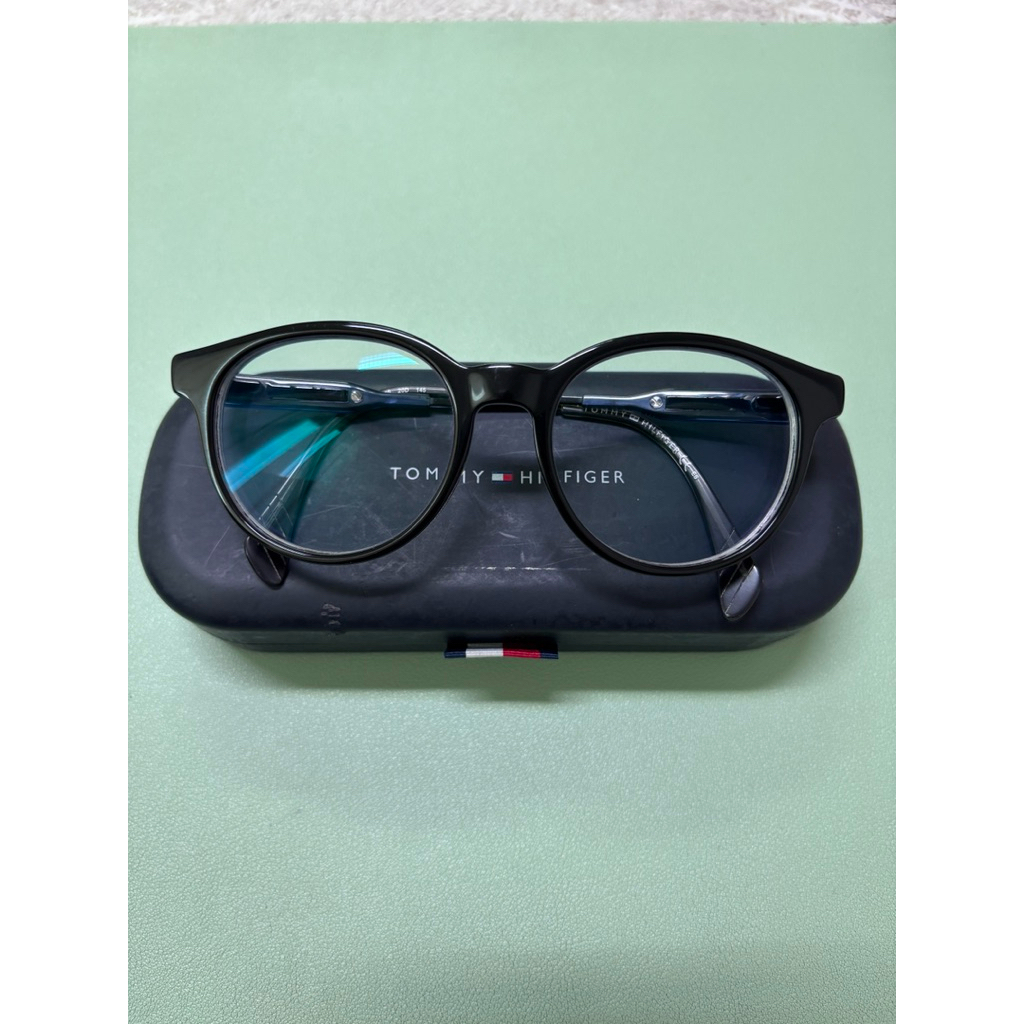 Kacamata Tommy Hilfiger Original Optik Melawai