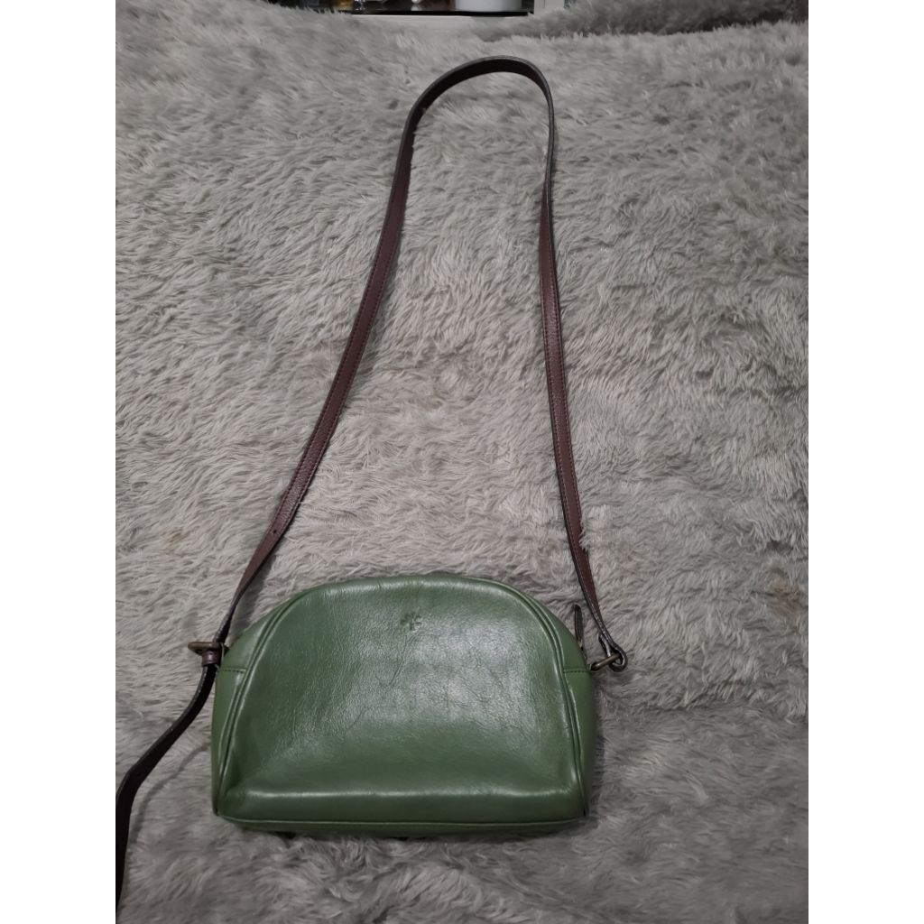monsac sling bag
