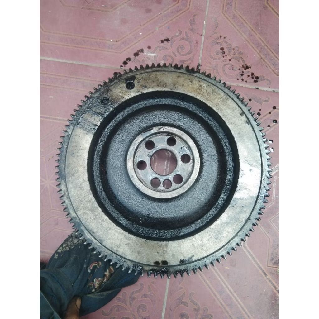 roda gigi angin flywheel Chevrolet Luv diesel kbd26 asli