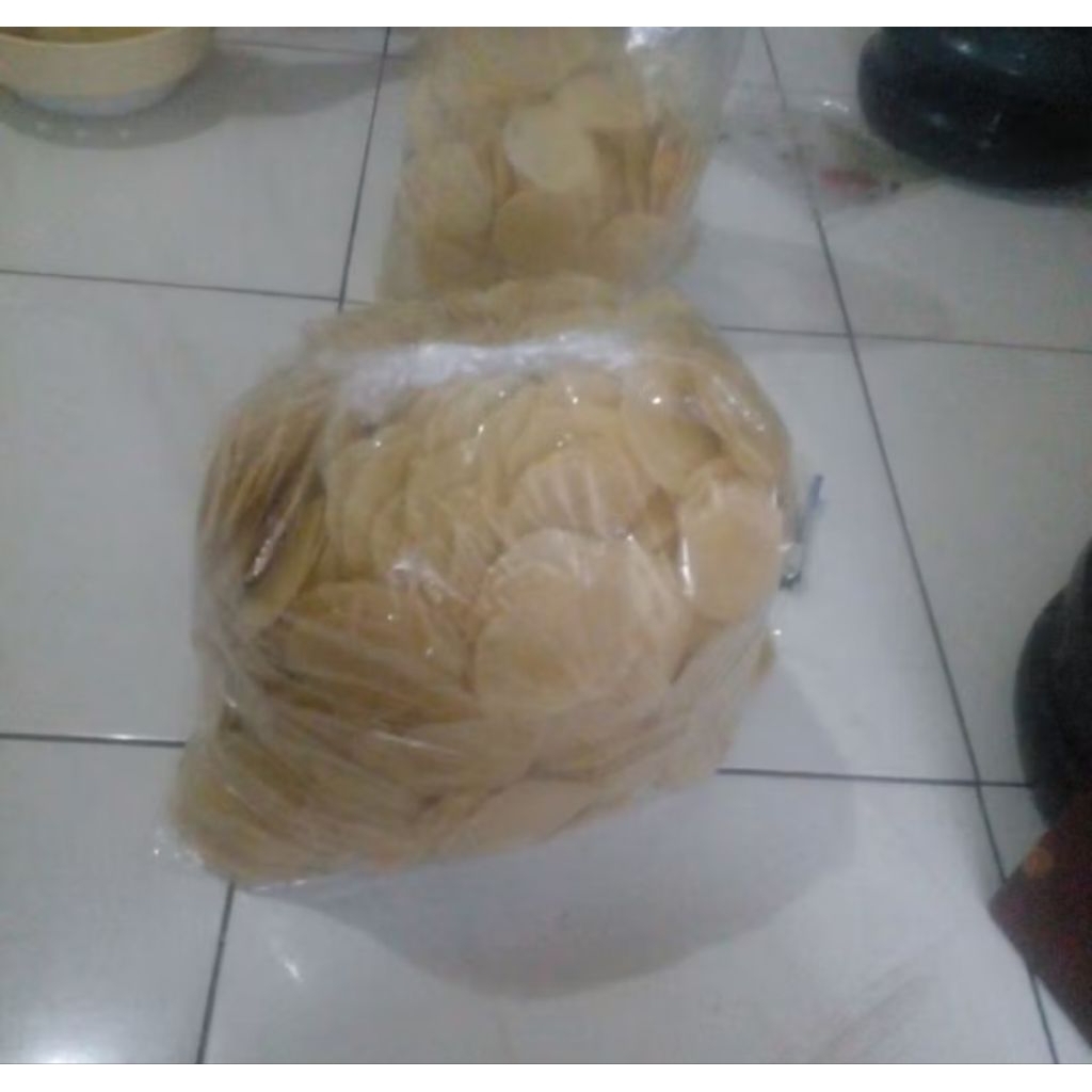 

Emping melinjo asli limpung per 1kg
