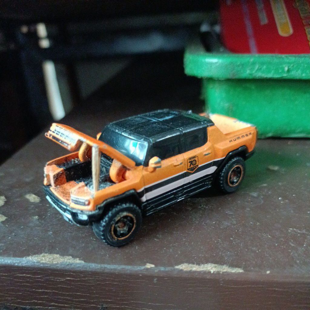 MATCHBOX LOOSE HUMMER EV