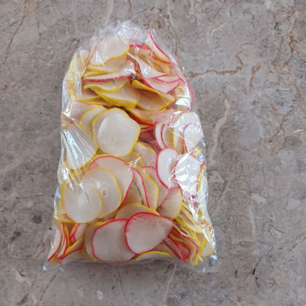 

kerupuk mentah lipstik - 2 GRM