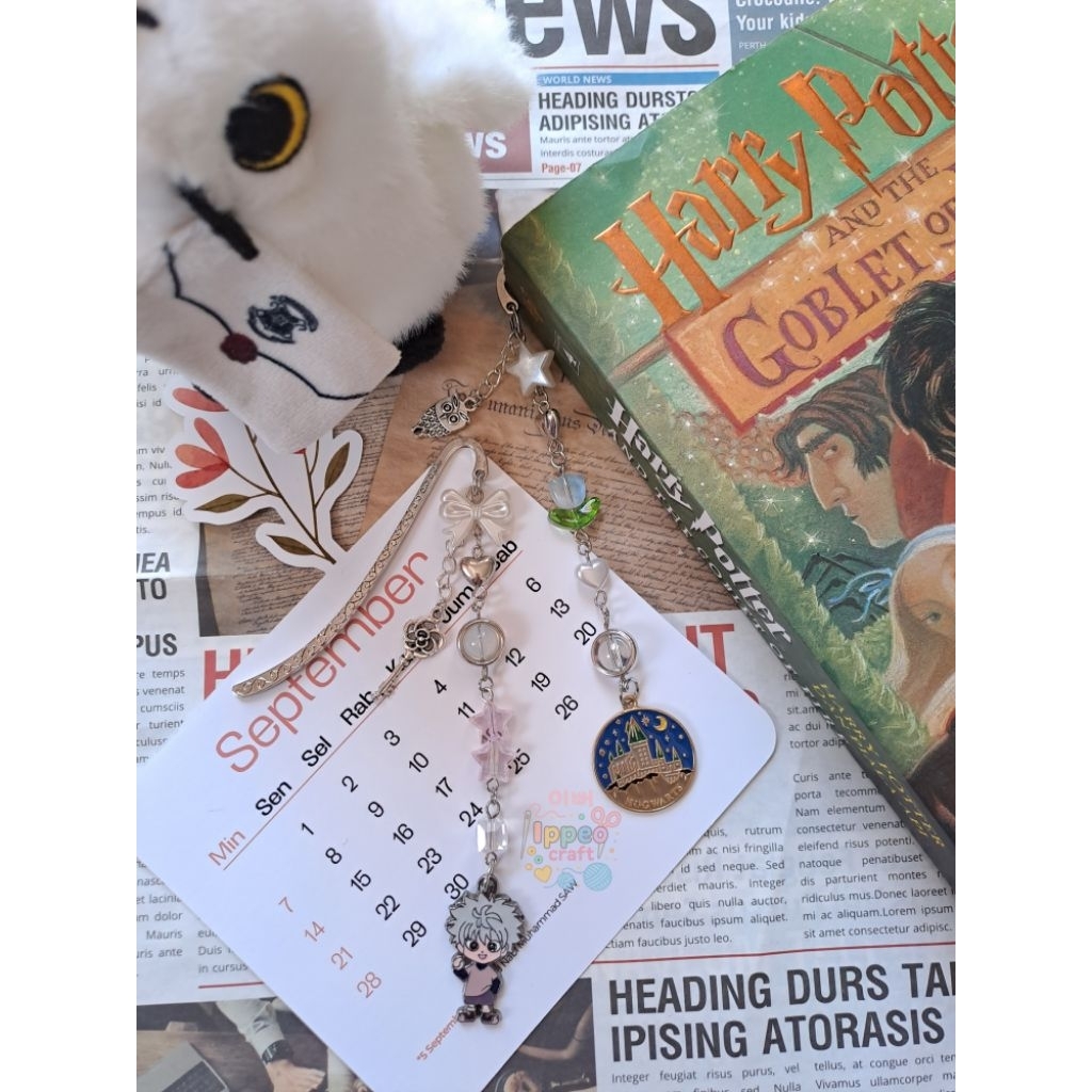 

Custome Pembatas Buku Enamel Karakter Anime | Beads Bookmark