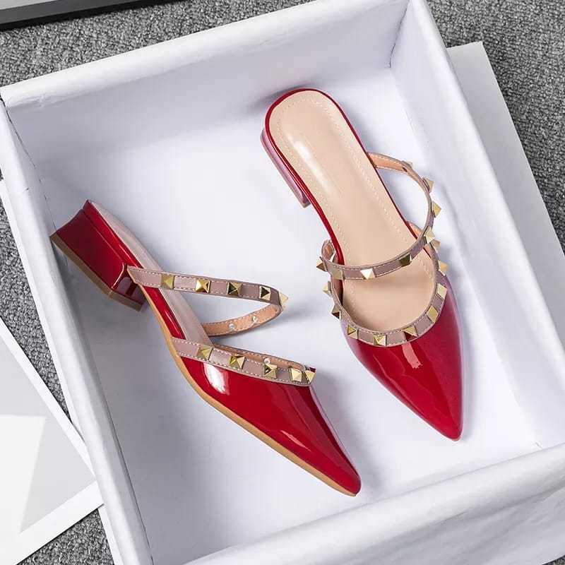 ANP FASHION STORE - Sepatu Sandals Heels Wanita Ujung Lancip Variasi Tali Manik Piramid Gold Mewah L