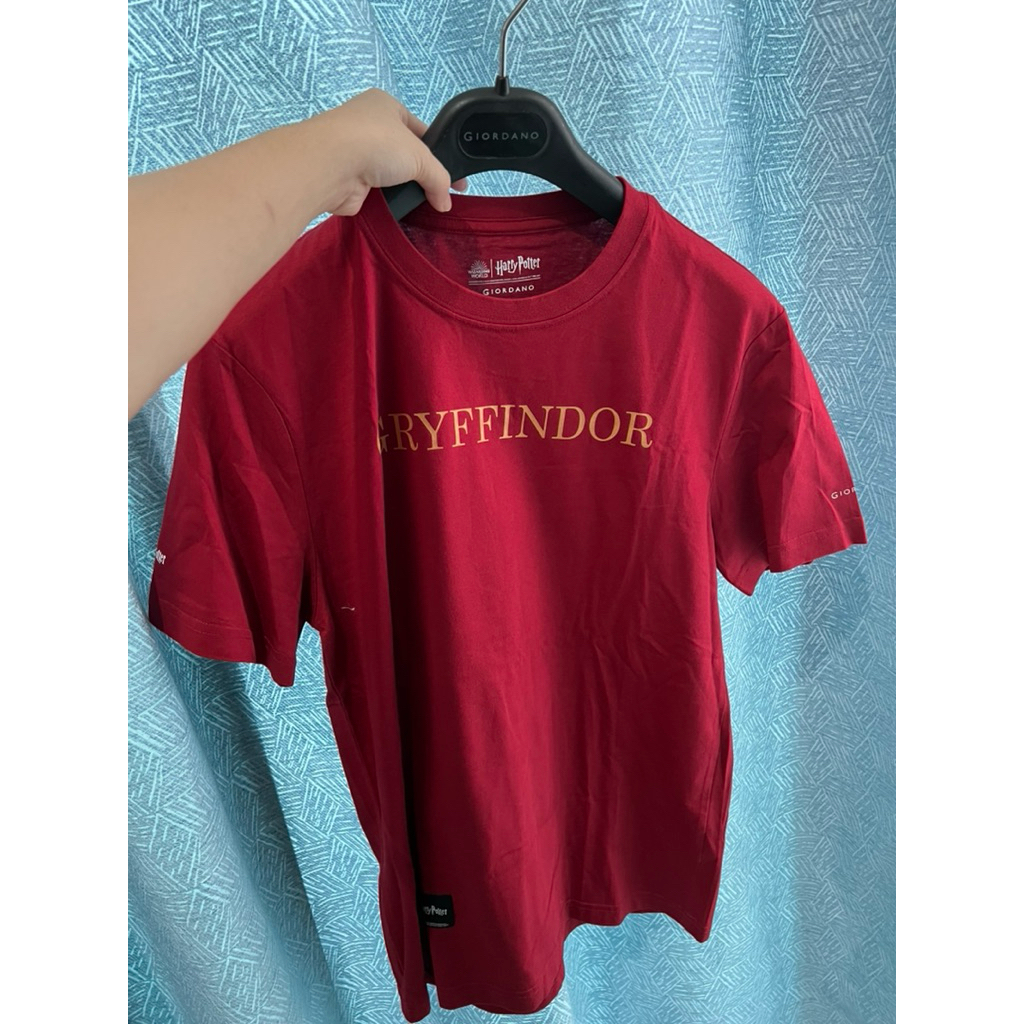 Giordano Tee Slim Fit Harry Potter Gryffindor Signature Red Size S Limited Edition Harry Potter