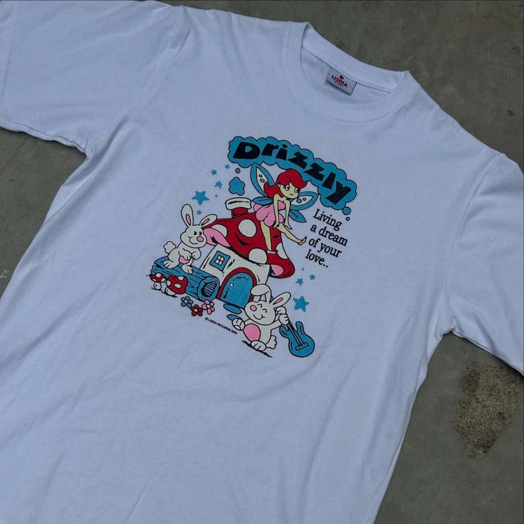 Tshirt Drizzly - Living a Dream