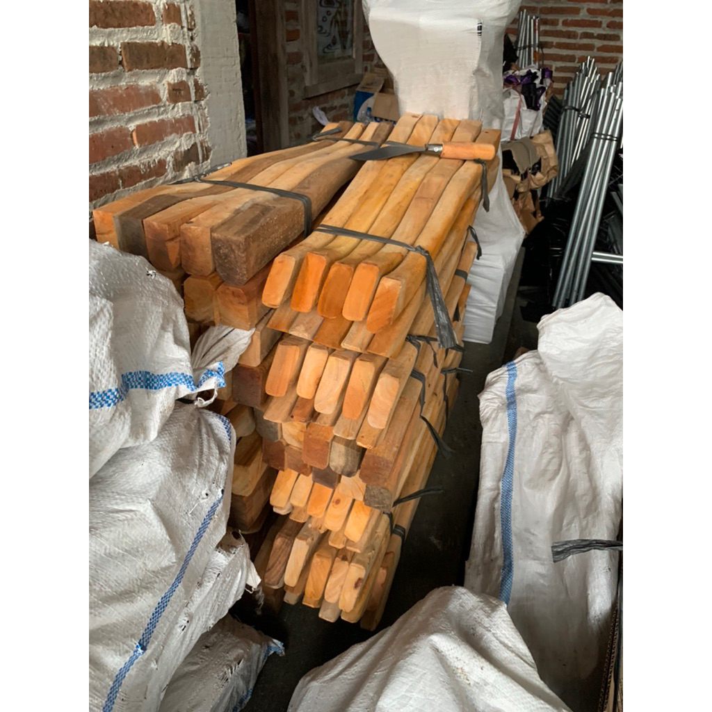 Doran Kayu Gagang Cangkul Bahan Kuat Anti Lapuk / Doran Kayu / Gagang Cangkul / Doran / Gagang Pacul