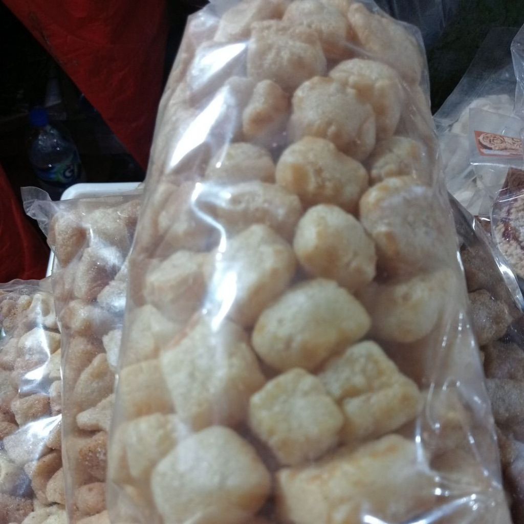

kerupuk tahu gurih &enak untuk cimilan