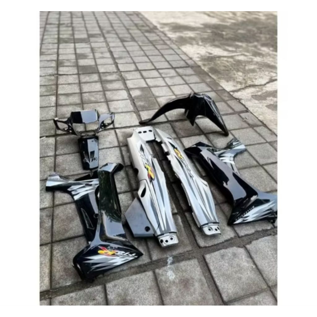 bodi body Fiz R full set yamaha Fiz R fiz r full set halus berkualitas