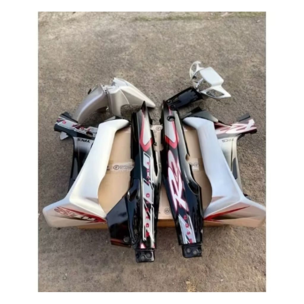 full set bodi halus fiz r Fiz R hitam silver full clutch 2001 2002  cover body fiz R hitam silver